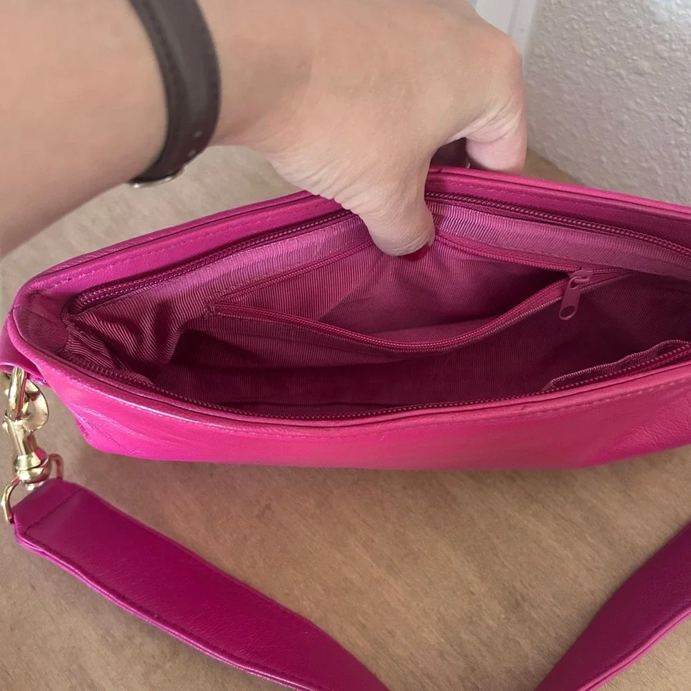Y2K‎ slouchy shoulder bag Hot Pink Barbie leather inside pockets vacation resort